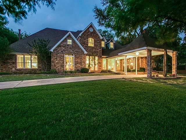 1st image of 808 Victoria Ln
