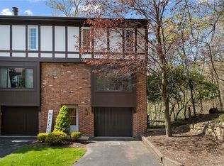 239 Woodbridge Ct, Pittsburgh, PA 15237