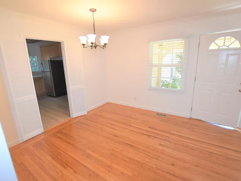 107 Dunsmuir Way — Photo 12