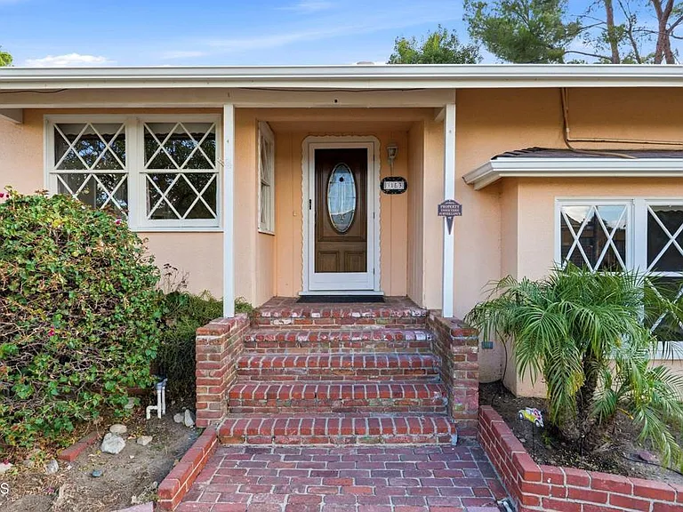 3153 Orange Ave — Photo 3