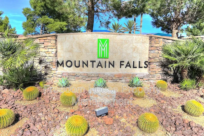 2 bed, 2.0 bath, 1533 sqft, $3,541 — Photo 3