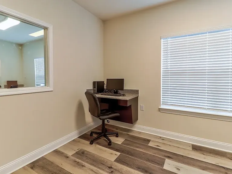 West Way I Apartments — Photo 34