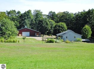 5544 E Kabot Rd, Cedar, MI 49621