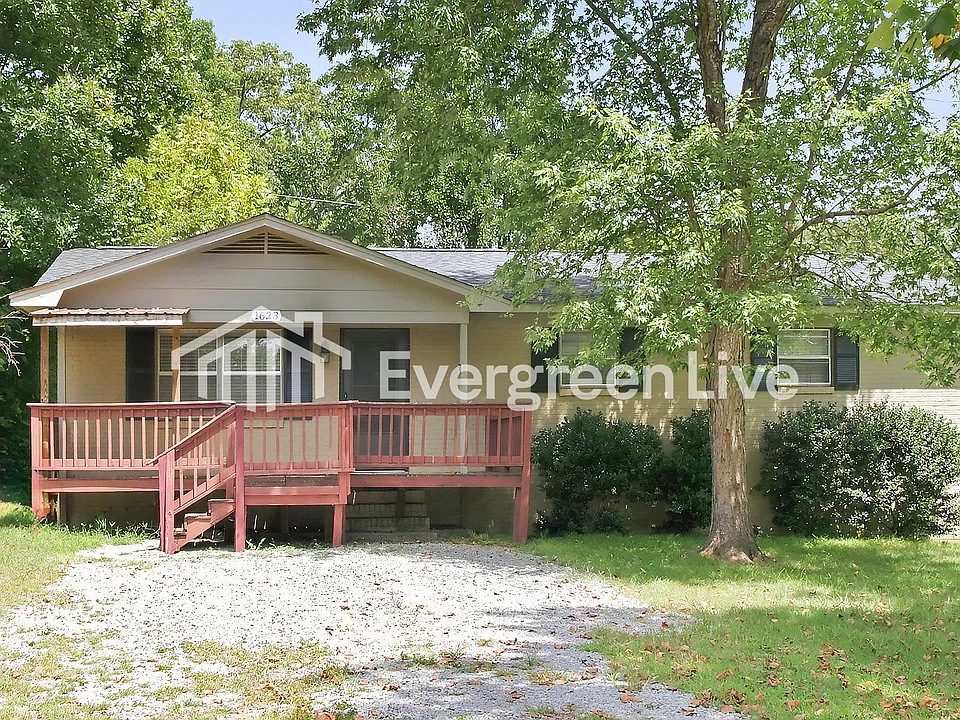 1623 SW Linwood Dr