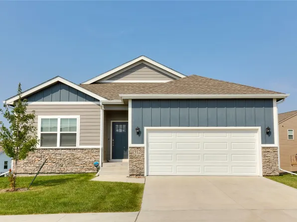 1912 Cypress Cir, Grimes, IA 50111