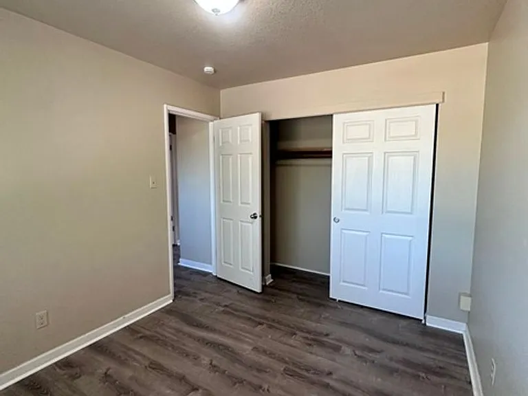 2544 Union St — Photo 70