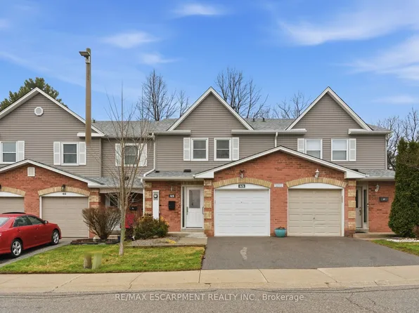 1228 Kirstie Ct #45, Oakville, ON L6H 5C3