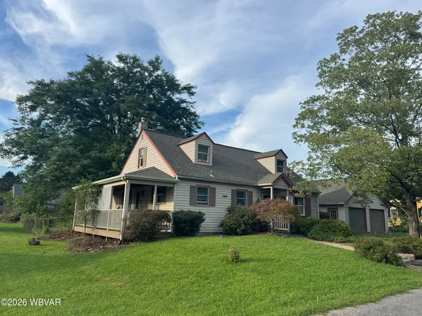1824 Fairlawn Ave, Cogan Station, PA 17728