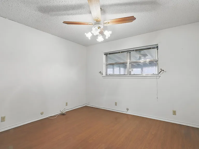 4920 County Road 803 — Photo 5