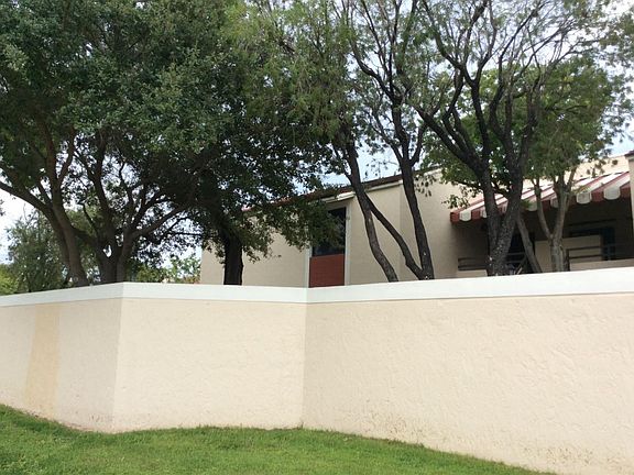 4th image of 20230 NE 3rd Ct APT 4