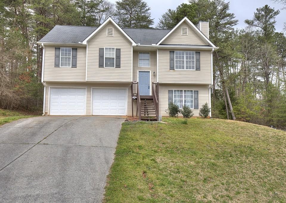 1st image of 28 Oak Grove Ln NW