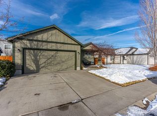 20060 Mount Hope Ln, Bend, OR 97702