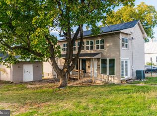 728 N High St, Martinsburg, WV 25404