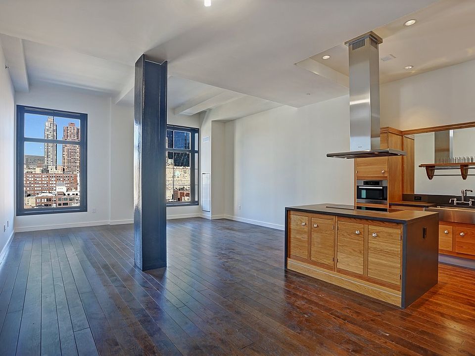 1st image of 425 W 50th St APT 10G