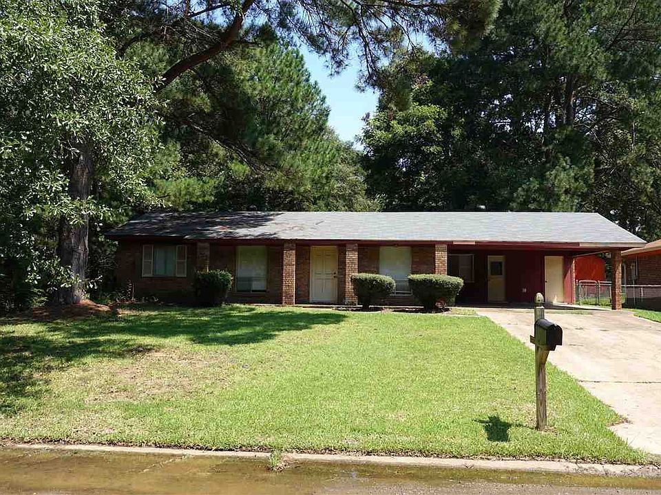 1st image of 109 Holly Hill Dr
