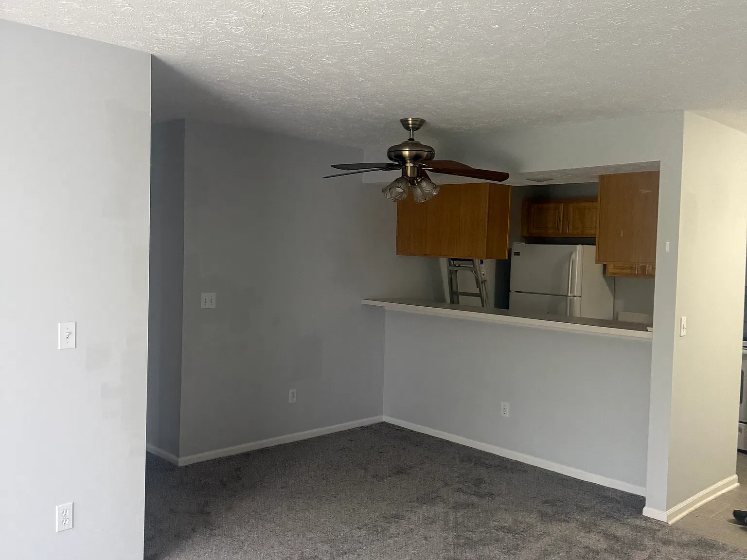 3 bed, 1086 sqft, $1,350 — Photo 1