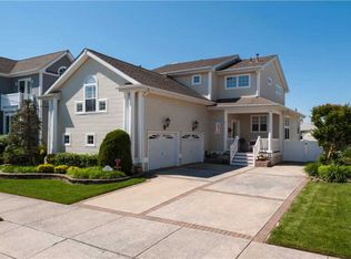 18 W 18th St, Ocean City, NJ 08226