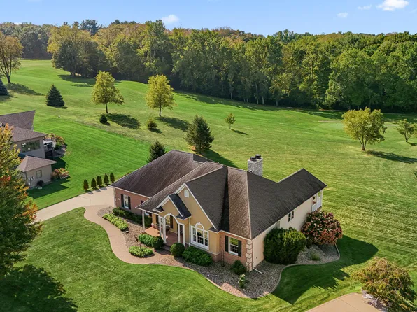 2688 W Hogan Ave, La Porte, IN 46350