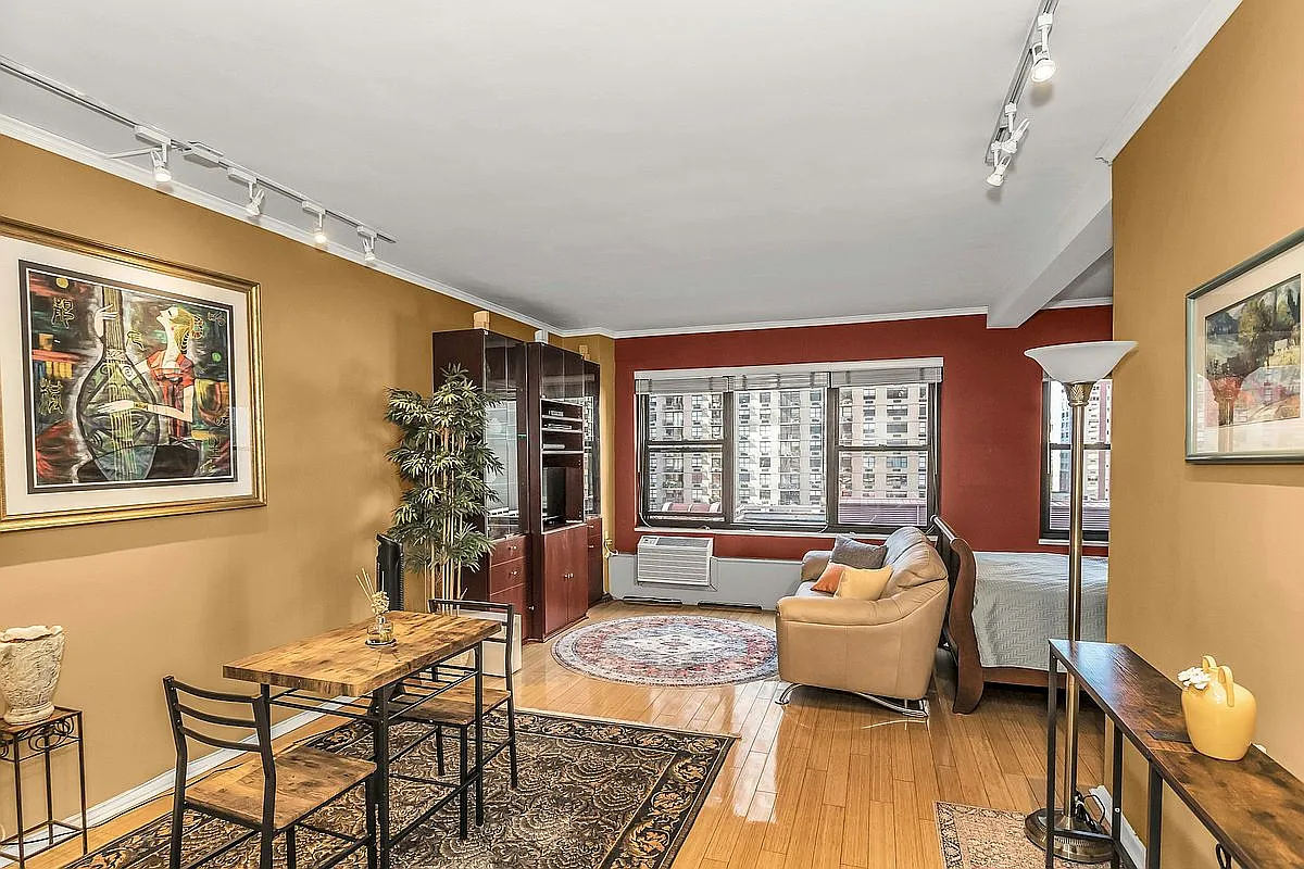 2 Tudor City Pl APT 3MS photo 1