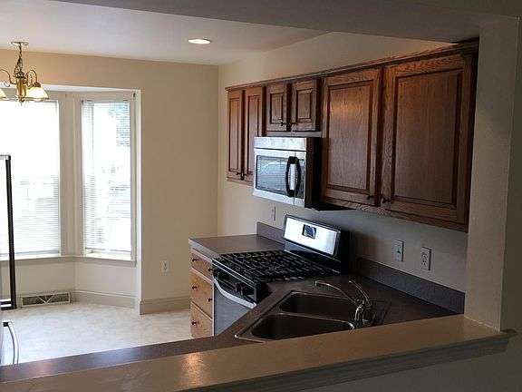kitchen pass thru to living room area