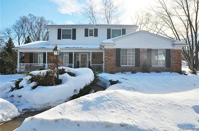 1st image of 36699 Vicary Ln