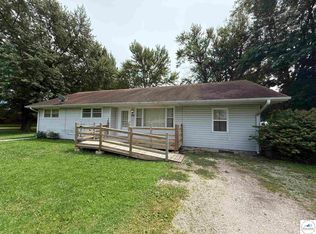 302 W Hiawatha St, Green Ridge, MO 65332