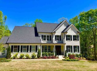 2720 Flume Gate Ct, Raleigh, NC 27603