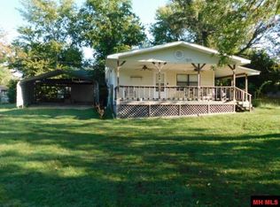 44 Main St, Norfork, AR 72658