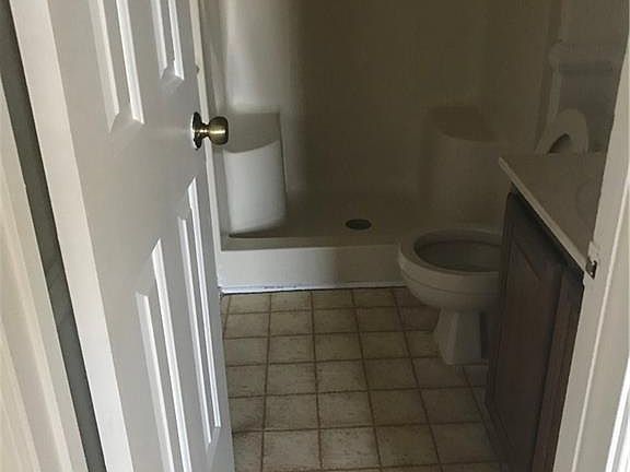 3rd image of 216 Weller Blvd