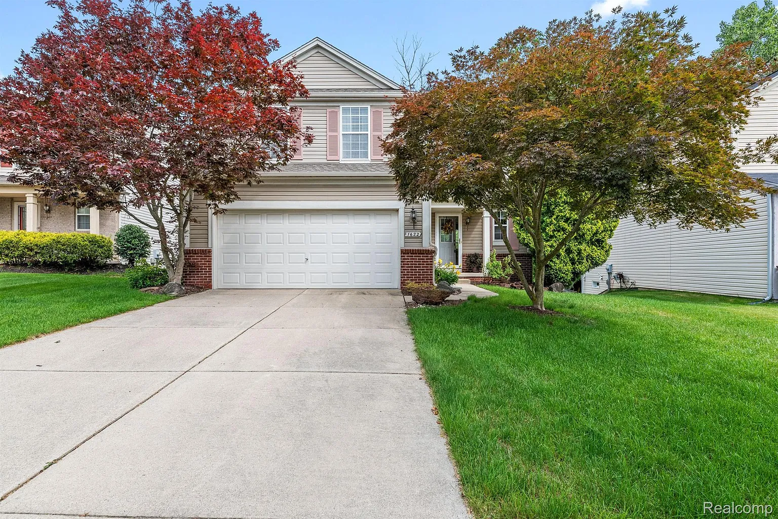1622 Marshbank Dr photo 1