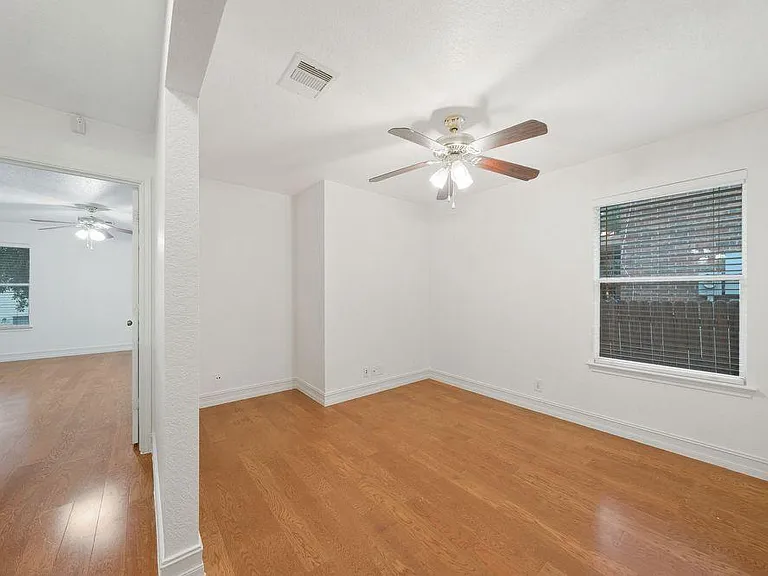 10215 Tiger Bay — Photo 17