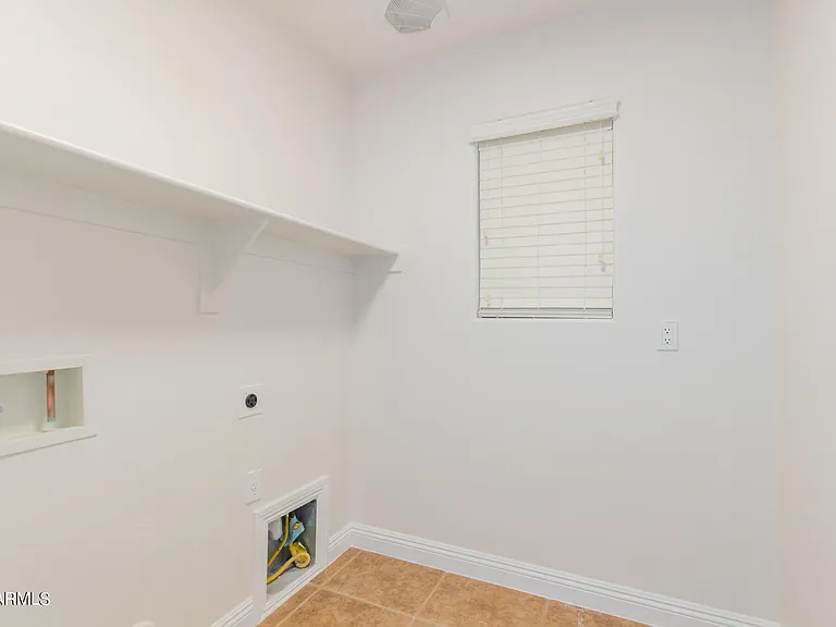 3031 E Harrison St — Photo 25