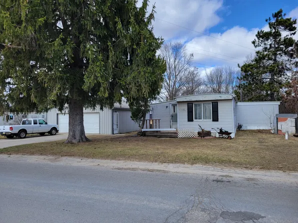 5501 Coan St NE, Sand Lake, MI 49343