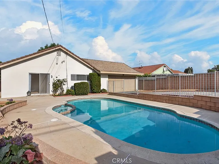 9624 Swinton Ave — Photo 31