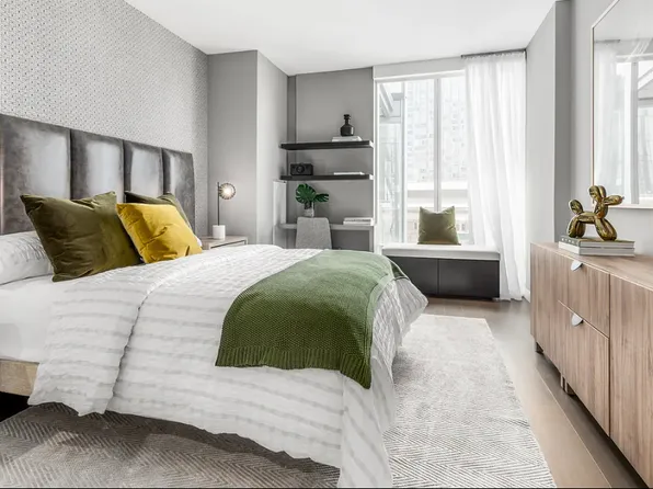 400 West 61st Street 1122 image 2 of 16