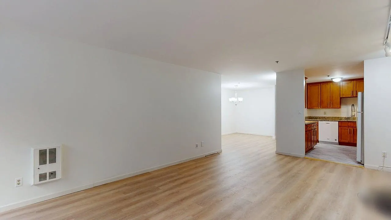 2 bed, 1184 sqft, $3,195 — Photo 4