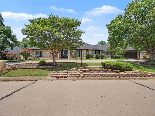 306 NW 33rd Pl, Lawton, OK 73505