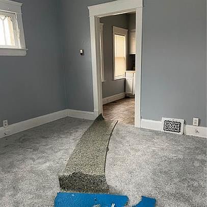5th image of 3196 E 134th St #2