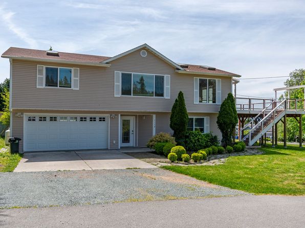 1118 Lockwood Dr, Coupeville, WA 98239