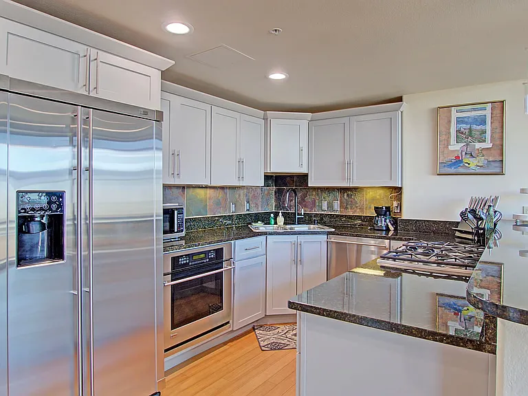 417 E Kiowa St #1204 — Photo 14