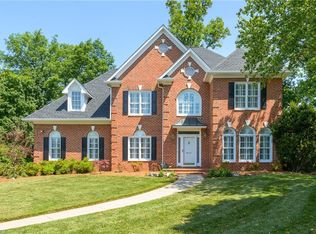 4015 Windsor Place Dr, Winston Salem, NC 27106