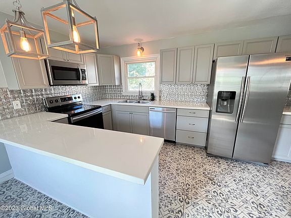 2nd image of 13 Dunn Avenue