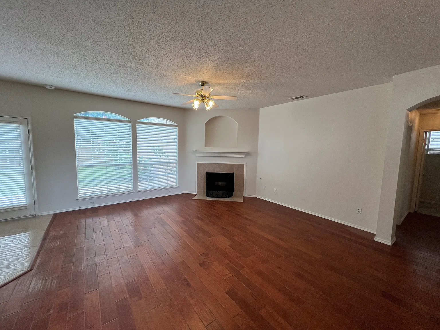 9505 Sean Dr — Photo 3