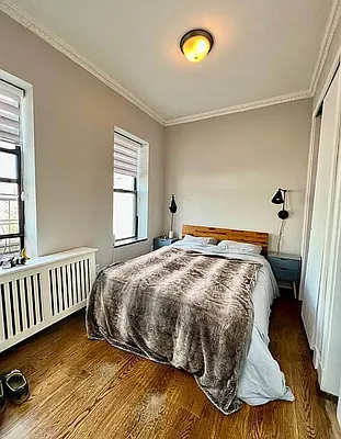 Rented by REAL New York | media 22