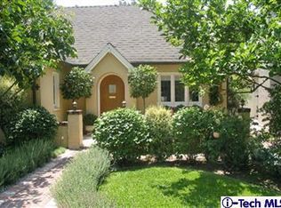 32 Oak Knoll Gardens Dr, Pasadena, CA 91106