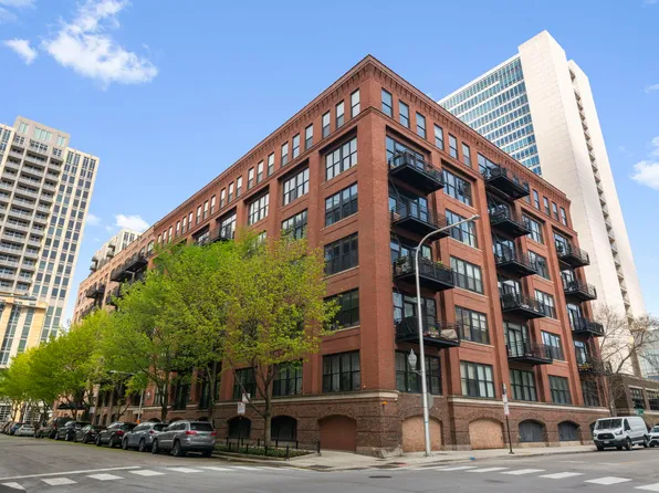 520 W Huron St APT 705, Chicago, IL 60654