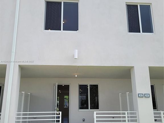5th image of 10300 NW 66th St #102