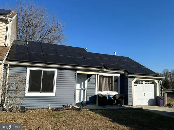 1 Briarcreek Dr, Voorhees, NJ 08043