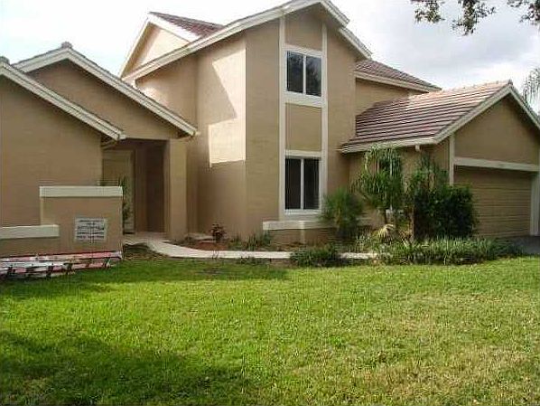 1st image of 10360 NW 18th Dr
