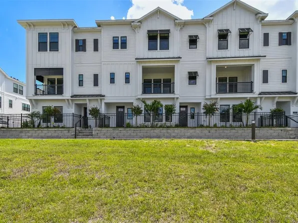 7240 Sutton Ln, Sarasota, FL 34240
